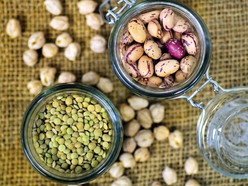 Foods that contain protein: beans, green peas, and chickpeas